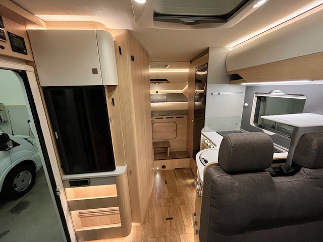 HYMER BMC I 550 garage automatico Mercedes